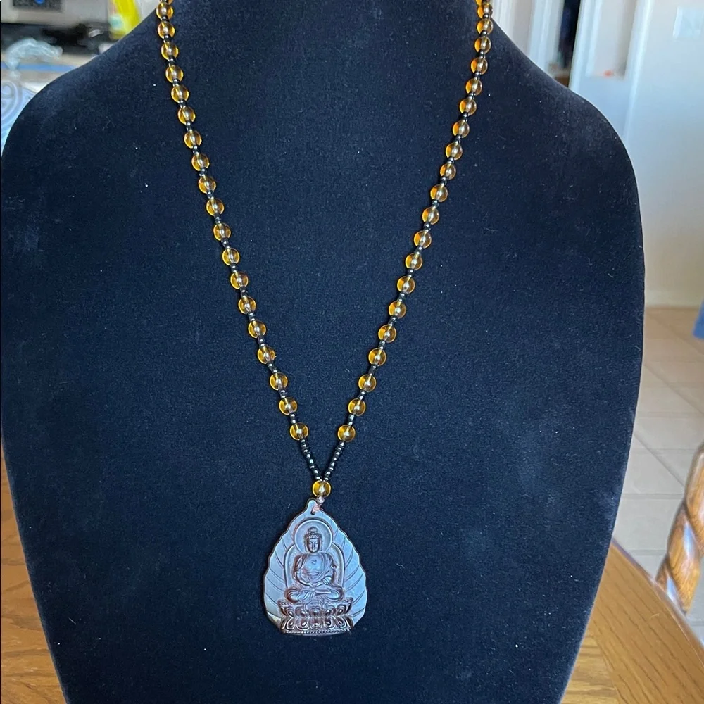 Amber Bead Buddha Pendant Necklace - Unbranded Spiritual Style